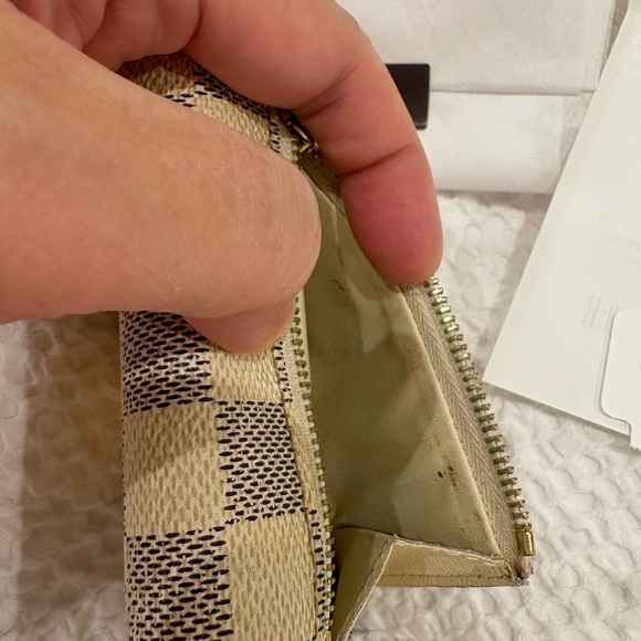 LOUIS VUITTON Damier Azur Koala Wallet - Picture 5 of 11